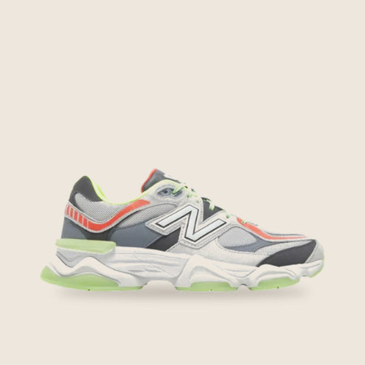 New Balance 9060 x DTLR — Gris lueur